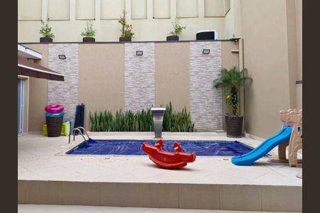 Casa à venda com 3 quartos, 200m² em Jardim São Paulo, São Paulo