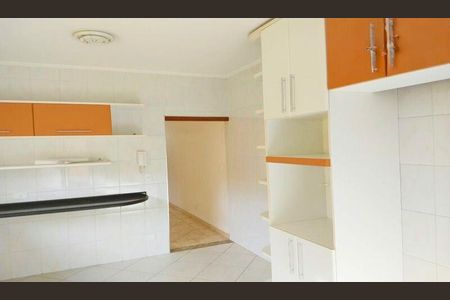 Casa à venda com 4 quartos, 180m² em Vila Bandeirantes, São Paulo