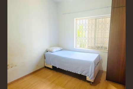 Casa à venda com 3 quartos, 160m² em Jardim das Laranjeiras, São Paulo