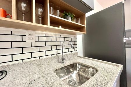 Studio para alugar com 29m², 1 quarto e sem vaga Studio para alugar com 29m², 1 quarto e sem vagaCozinha