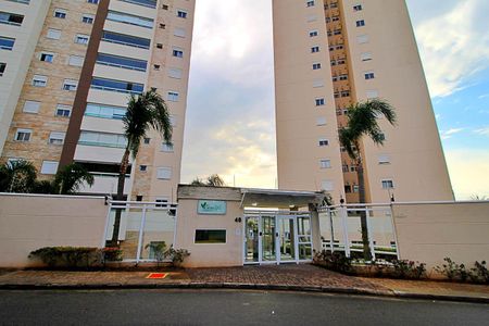 Apartamento à venda com 78m², 3 quartos e 2 vagas Apartamento à venda com 78m², 3 quartos e 2 vagasFachada e portaria