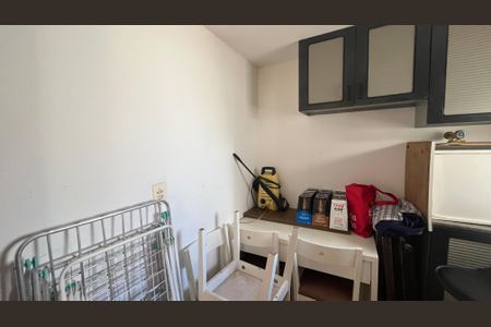 Casa à venda com 225m², 3 quartos e 4 vagasQuarto de Serviço