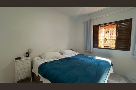 Casa à venda com 225m², 3 quartos e 4 vagasQuarto 2