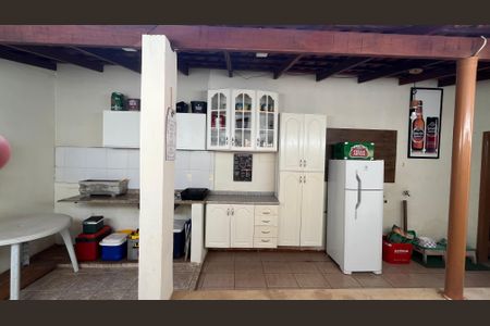 Casa à venda com 225m², 3 quartos e 4 vagasÁrea comum