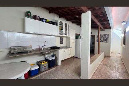 Casa à venda com 225m², 3 quartos e 4 vagasÁrea comum