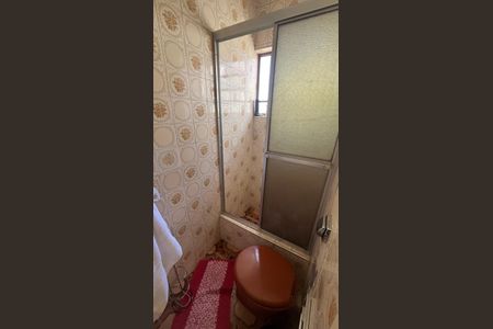 Casa à venda com 225m², 3 quartos e 4 vagasBanheiro Social 