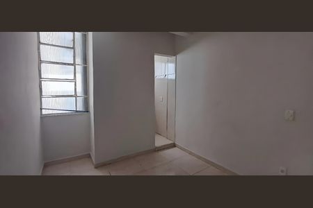 Apartamento à venda com 70m², 3 quartos e sem vagaCorredor
