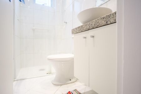 Apartamento à venda com 53m², 2 quartos e 1 vaga Apartamento à venda com 53m², 2 quartos e 1 vagaBanheiro