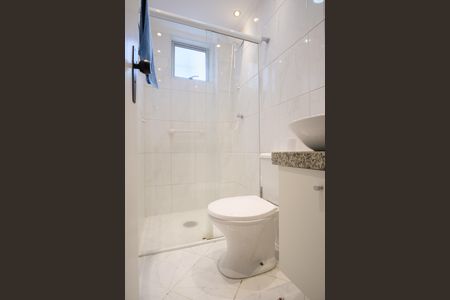 Apartamento à venda com 53m², 2 quartos e 1 vaga Apartamento à venda com 53m², 2 quartos e 1 vagaBanheiro