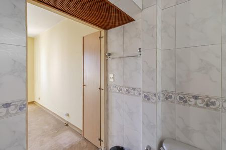 Apartamento para alugar com 70m², 2 quartos e 1 vaga Apartamento para alugar com 70m², 2 quartos e 1 vagaBanheiro da Suíte