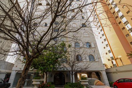 Apartamento para alugar com 70m², 2 quartos e 1 vaga Apartamento para alugar com 70m², 2 quartos e 1 vagaFachada