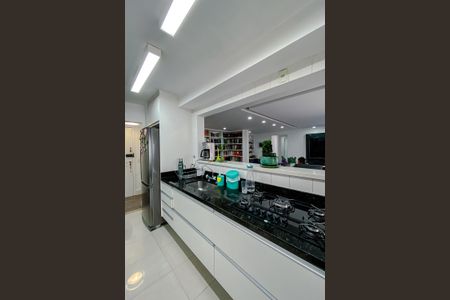 Apartamento à venda com 110m², 2 quartos e 2 vagasCozinha