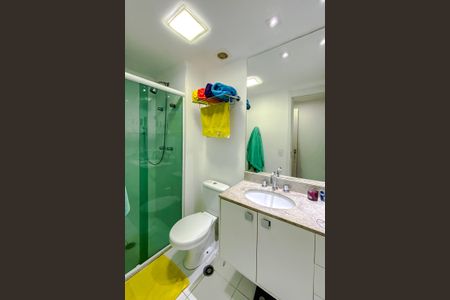 Apartamento à venda com 110m², 2 quartos e 2 vagasBanheiro da Suíte