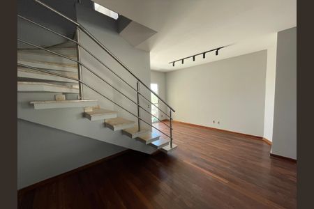 Casa de condomínio para alugar com 134m², 3 quartos e 2 vagasSala