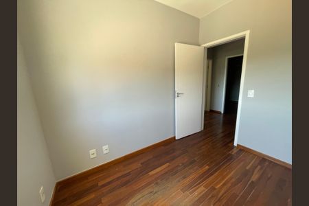 Casa de condomínio para alugar com 134m², 3 quartos e 2 vagasQuarto 2