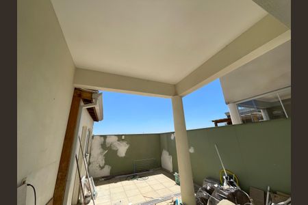 Casa de condomínio para alugar com 134m², 3 quartos e 2 vagasCorredor