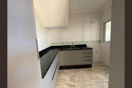 Casa de condomínio para alugar com 134m², 3 quartos e 2 vagasCozinha