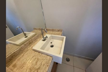 Casa de condomínio para alugar com 134m², 3 quartos e 2 vagasLavabo