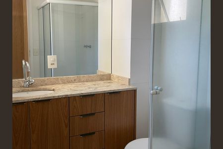 Casa de condomínio para alugar com 134m², 3 quartos e 2 vagasBanheiro da Suíte