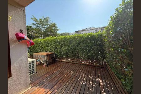 Apartamento à venda com 99m², 3 quartos e 1 vaga Apartamento à venda com 99m², 3 quartos e 1 vagaÁrea comum