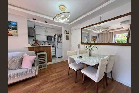 Apartamento à venda com 99m², 3 quartos e 1 vaga Apartamento à venda com 99m², 3 quartos e 1 vagaSala