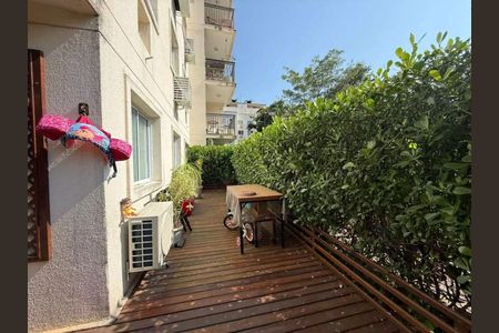 Apartamento à venda com 99m², 3 quartos e 1 vaga Apartamento à venda com 99m², 3 quartos e 1 vagaÁrea comum