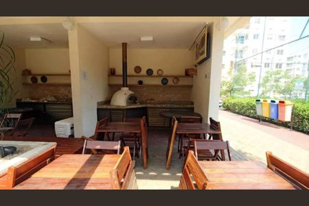 Apartamento à venda com 99m², 3 quartos e 1 vaga Apartamento à venda com 99m², 3 quartos e 1 vagaÁrea comum