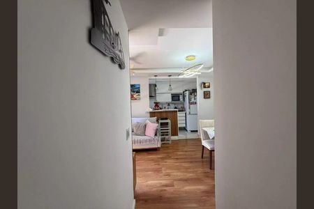 Apartamento à venda com 99m², 3 quartos e 1 vaga Apartamento à venda com 99m², 3 quartos e 1 vagaSala