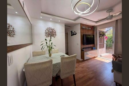 Apartamento à venda com 99m², 3 quartos e 1 vaga Apartamento à venda com 99m², 3 quartos e 1 vagaSala