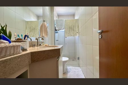 Apartamento à venda com 190m², 3 quartos e 2 vagas Apartamento à venda com 190m², 3 quartos e 2 vagasBanheiro