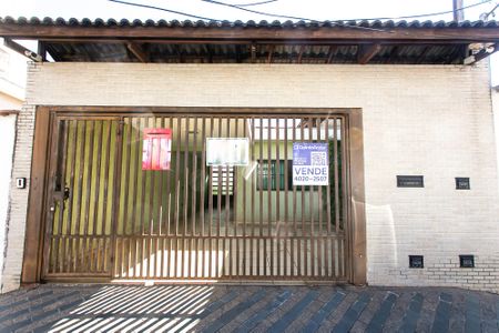 Casa à venda com 127m², 3 quartos e 3 vagasFachada