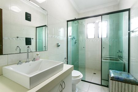 Casa à venda com 127m², 3 quartos e 3 vagasBanheiro 1