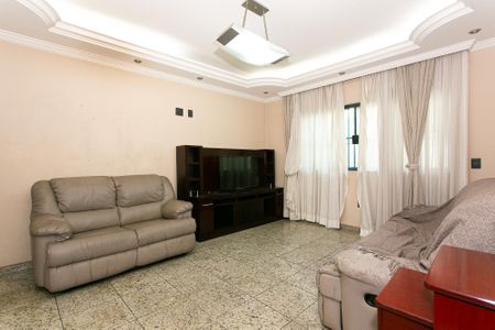 Sala de casa à venda com 3 quartos, 127m² em Vila Carrão, São Paulo