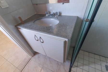 Apartamento para alugar com 110m², 3 quartos e 1 vaga Apartamento para alugar com 110m², 3 quartos e 1 vagaBanheiro