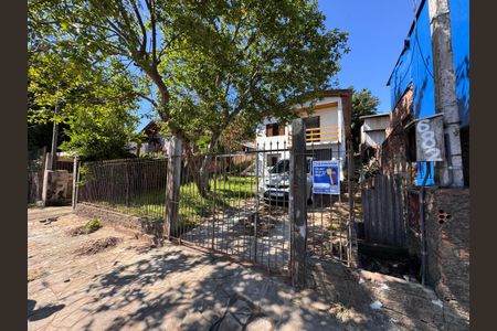 Casa à venda com 90m², 2 quartos e 1 vaga Casa à venda com 90m², 2 quartos e 1 vagaplaca fachada