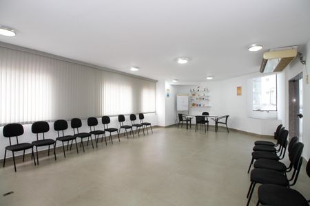 Apartamento para alugar com 40m², 1 quarto e 1 vaga Apartamento para alugar com 40m², 1 quarto e 1 vagaÁrea Comum - Salão de Festas