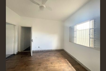 Casa à venda com 275m², 3 quartos e 2 vagasQuarto 4 Suíte