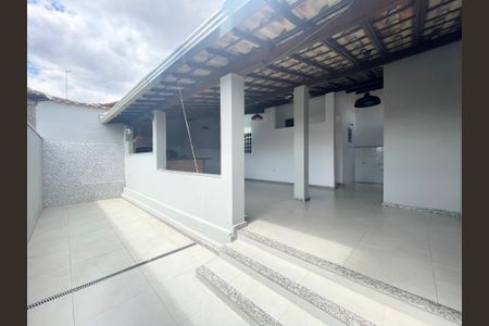 Casa à venda com 275m², 3 quartos e 2 vagasEspaço Gourmet