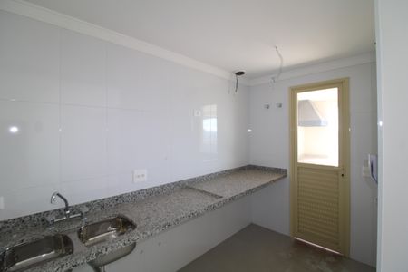 Apartamento à venda com 133m², 3 quartos e 2 vagasSala / Cozinha