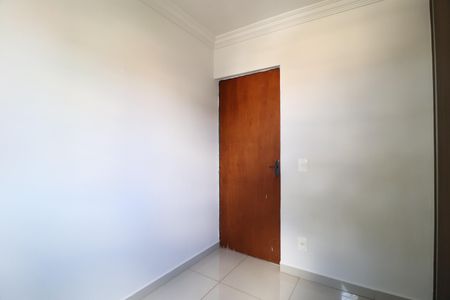 Quarto 1 de apartamento para alugar com 3 quartos, 67m² em Alto Umuarama, Uberlândia