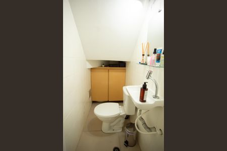 Casa à venda com 160m², 2 quartos e 1 vagaLavabo