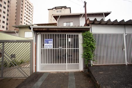 Casa à venda com 160m², 2 quartos e 1 vagaFachada