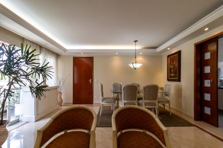 Apartamento à venda com 119m², 3 quartos e 2 vagas Apartamento à venda com 119m², 3 quartos e 2 vagasSala