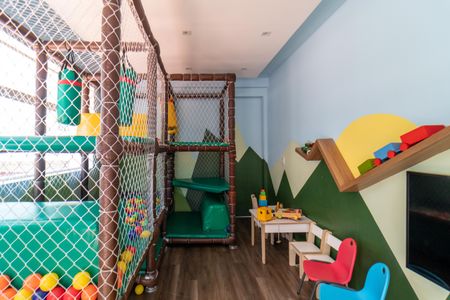 Apartamento à venda com 119m², 3 quartos e 2 vagas Apartamento à venda com 119m², 3 quartos e 2 vagasÁrea comum - Brinquedoteca