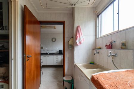 Apartamento à venda com 119m², 3 quartos e 2 vagas Apartamento à venda com 119m², 3 quartos e 2 vagasÁrea de Serviço