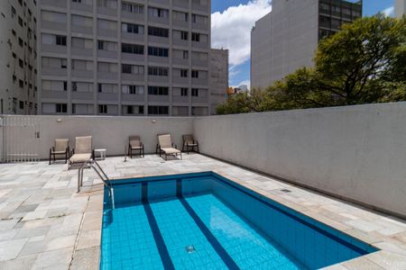 Apartamento à venda com 119m², 3 quartos e 2 vagas Apartamento à venda com 119m², 3 quartos e 2 vagasÁrea comum - Piscina
