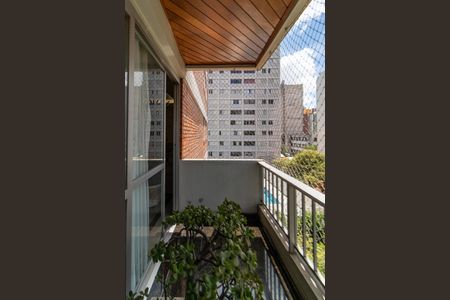 Apartamento à venda com 119m², 3 quartos e 2 vagas Apartamento à venda com 119m², 3 quartos e 2 vagasVaranda