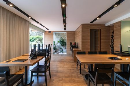 Apartamento à venda com 119m², 3 quartos e 2 vagas Apartamento à venda com 119m², 3 quartos e 2 vagasÁrea comum - Salão de festas