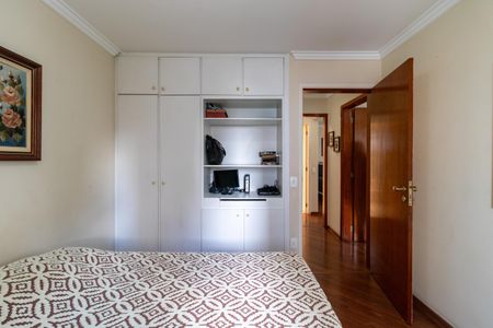 Apartamento à venda com 119m², 3 quartos e 2 vagas Apartamento à venda com 119m², 3 quartos e 2 vagasQuarto 1