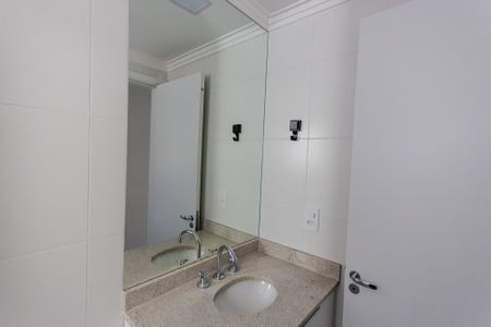 Apartamento para alugar com 64m², 2 quartos e 2 vagas Apartamento para alugar com 64m², 2 quartos e 2 vagasBanheiro